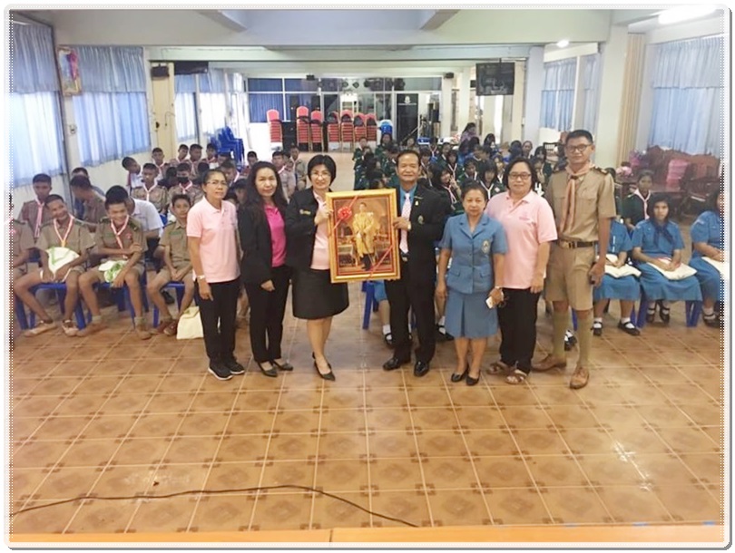 สำนักงานบังคับคดีจังหวัดร้อยเอ็ด ลงพื้นที่จัดกิจกรรมโครงการวิตามินสมอง ภายใต้โครงการโรงเรียนยุติธรรมอุปถัมภ์ ณ จังหวัดร้อยเอ็ด 